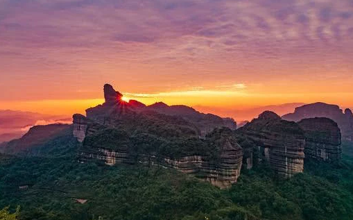 中国的红石公园——丹霞山